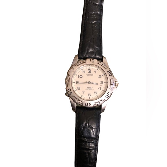 Nautica Watch Men Silver Tone white Dial black leather band excellent condition - Picture 4 of 14